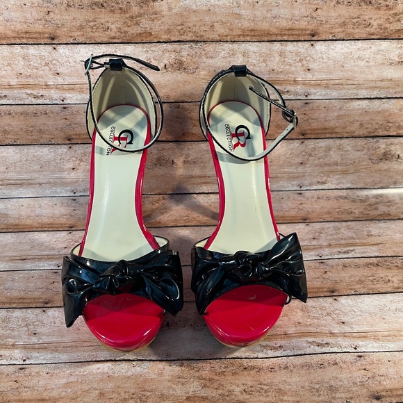 CR Collection Red and Black Bowtie Stilettos - Picture 4 of 9